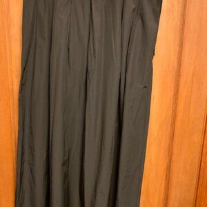 BR Banana Republic Black full gathered/pleated midi-skirt, Size 14